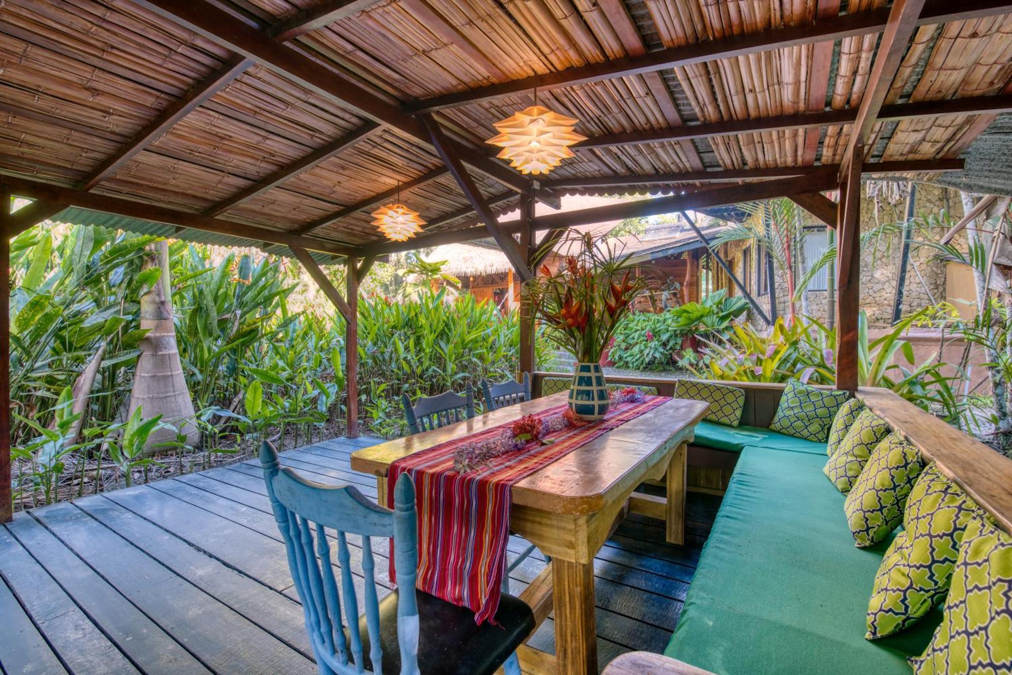 Tree House Beachfront Lodge Puerto Viejo de Talamanca Dış mekan fotoğraf